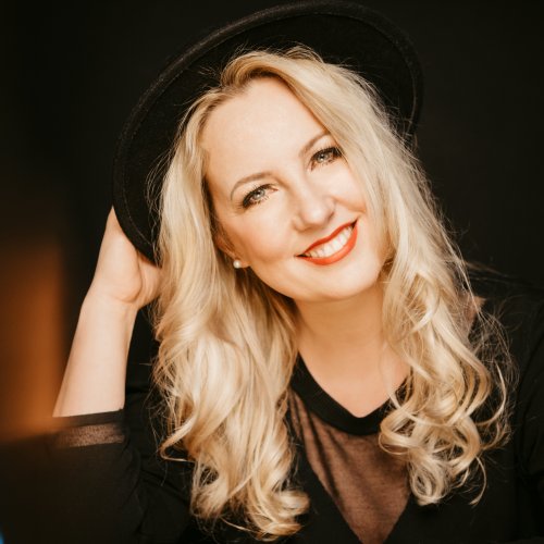 .l. Jörg Budde (Sax), Jacky Oh (Vocals) und Jens Dreesmann (Vocals/Keys)